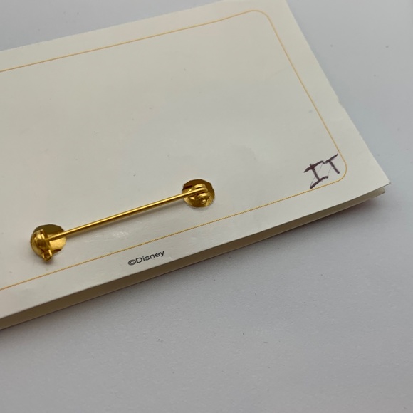 Disney Magic Kingdom Castle Disney's Keys to the Kingdom Gold Tone Key Lapel Pin - Picture 8 of 11